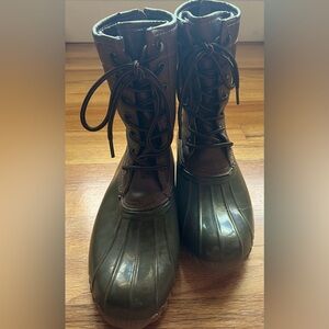 Madden girl lightly worn snow boots